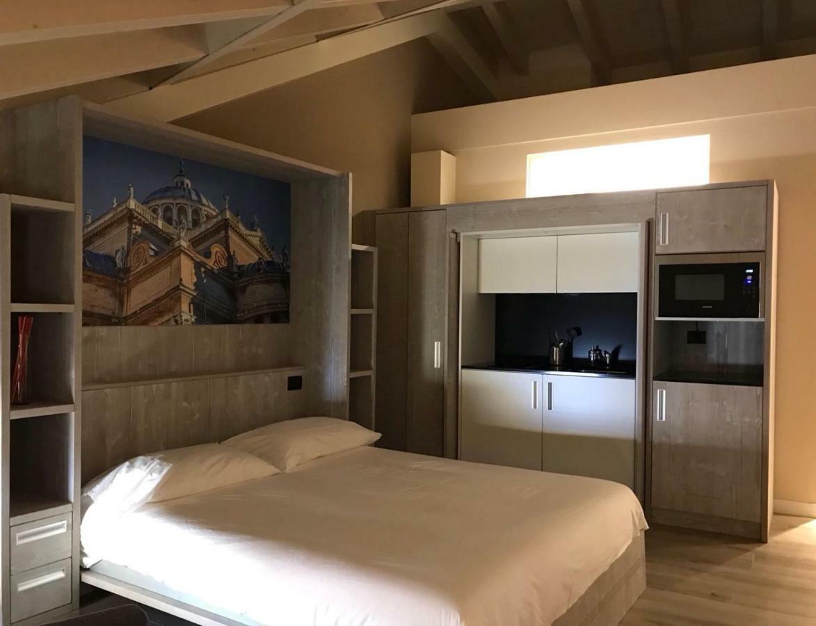 Palazzo Domanto Apartments Парма Екстер'єр фото